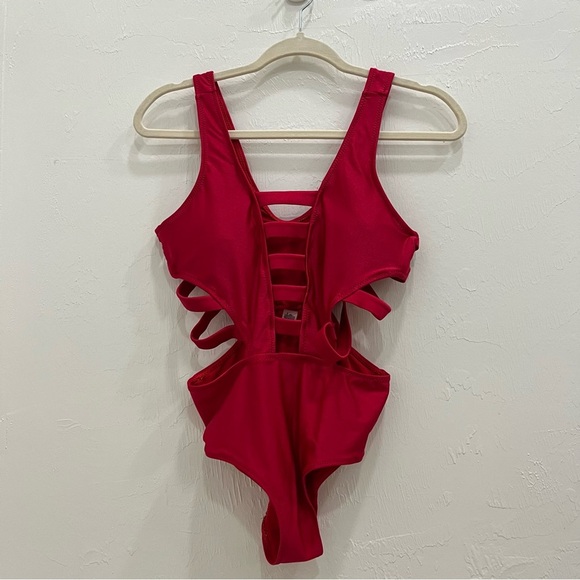 TINIBIKINI SWIMWEAR Women  Red Nylon Stretched Strapped One Piece NEW Size 8 - Picture 2 of 7